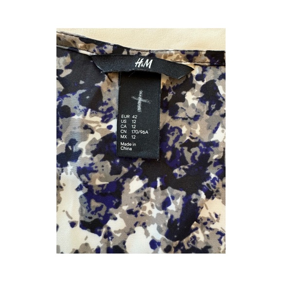 H&M black/grey/white/Navy cap sleeve knee length dress. Size 12. Classic - Picture 5 of 8